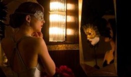 五十度灰2在线观看,灰姑娘的复仇之旅