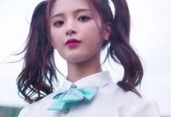 圈内爆料杨超越恋情微博,甜蜜恋情引发网友热议